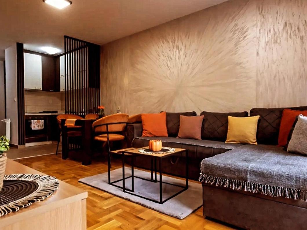 Stan Na Dan Aurora Apartment Pozarevac Ngoại thất bức ảnh