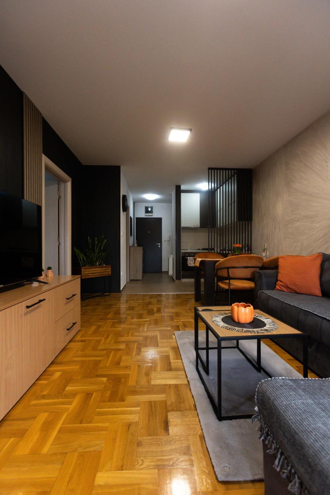 Stan Na Dan Aurora Apartment Pozarevac Ngoại thất bức ảnh
