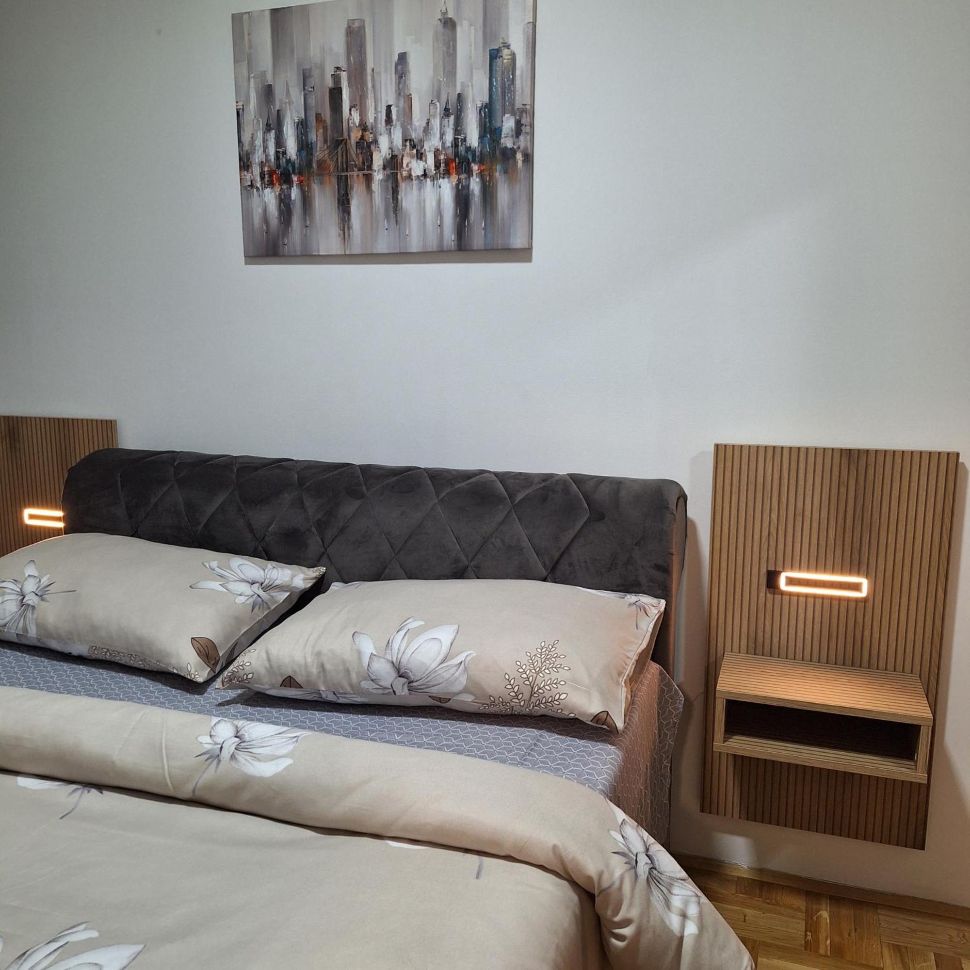 Stan Na Dan Aurora Apartment Pozarevac Ngoại thất bức ảnh